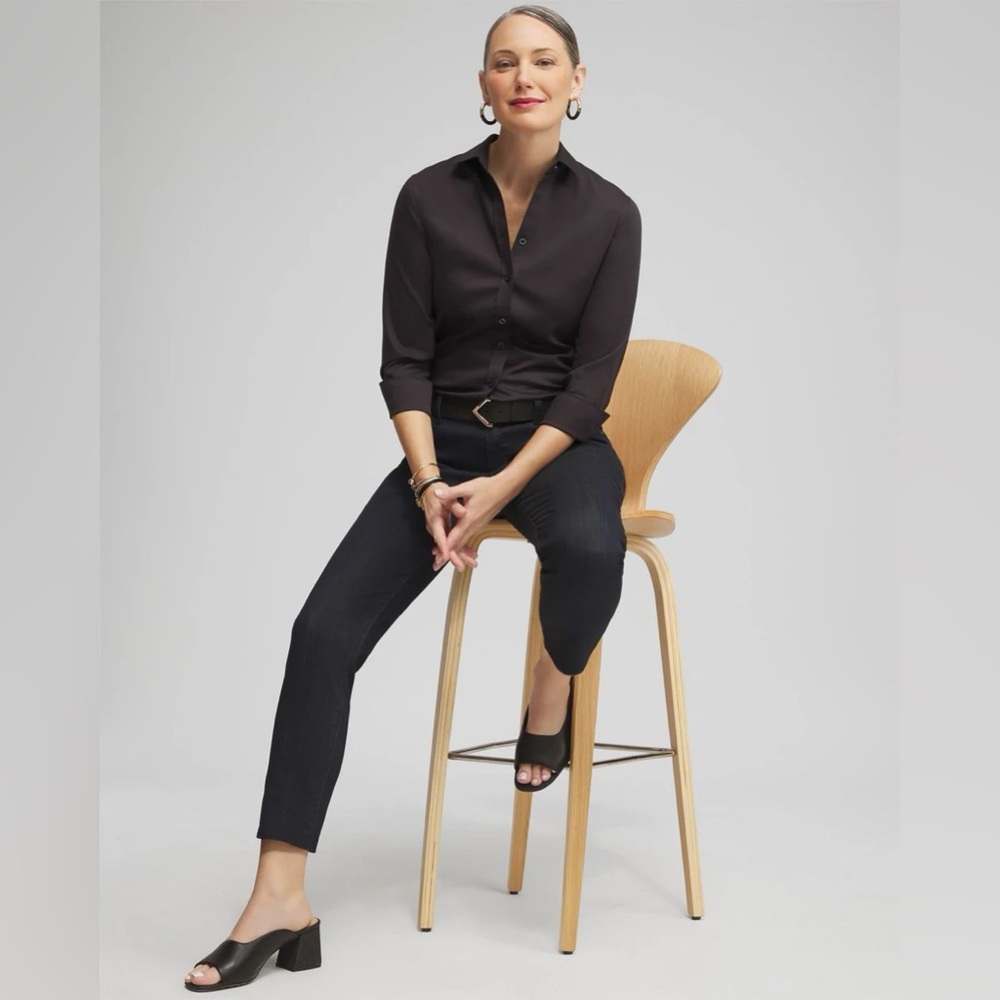 Chico’s So Slimming Girlfriend Slim Leg Ankle Jeans
In Dorset Street Indigo